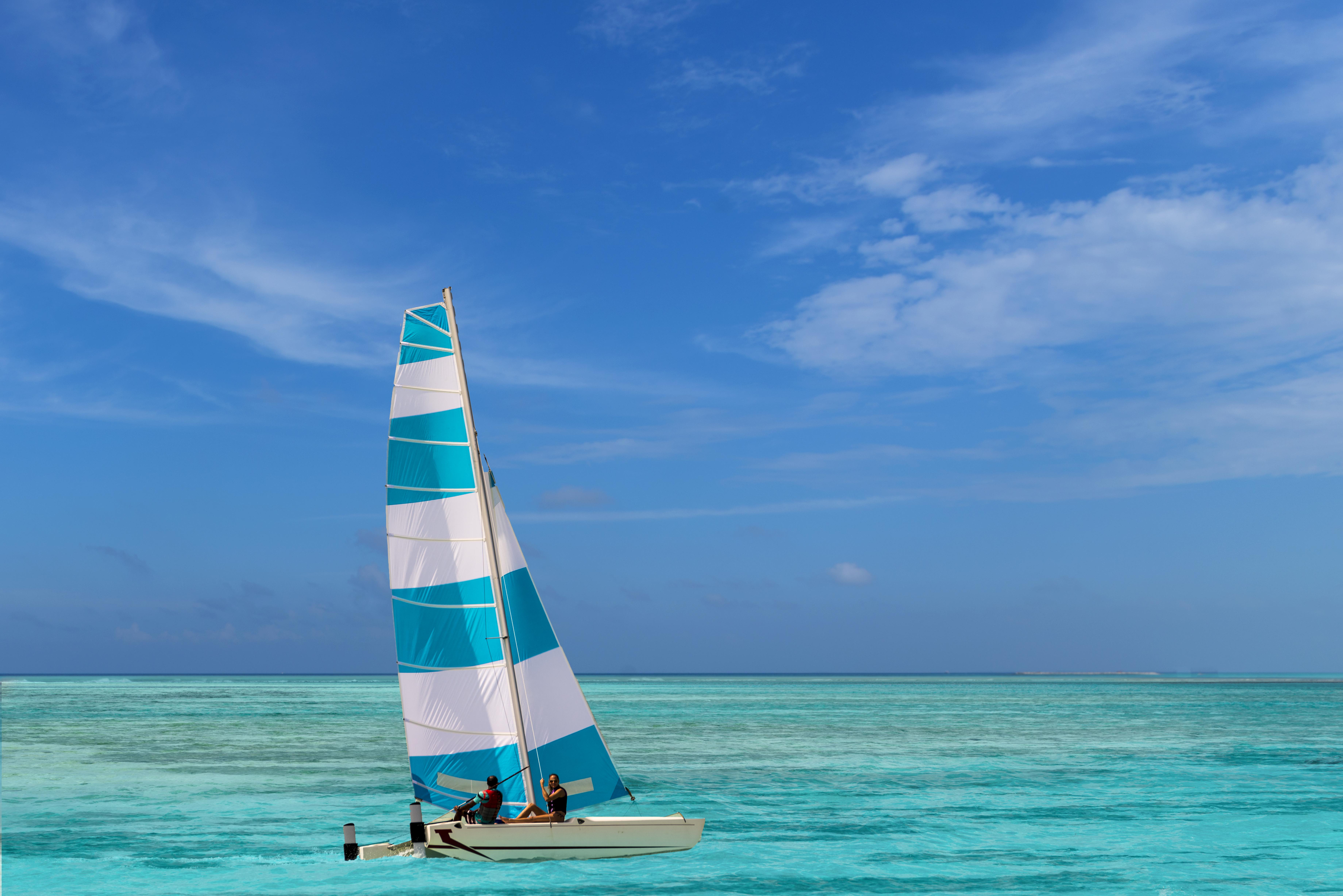 Отель Cocoon Maldives Kurendhoo Экстерьер фото