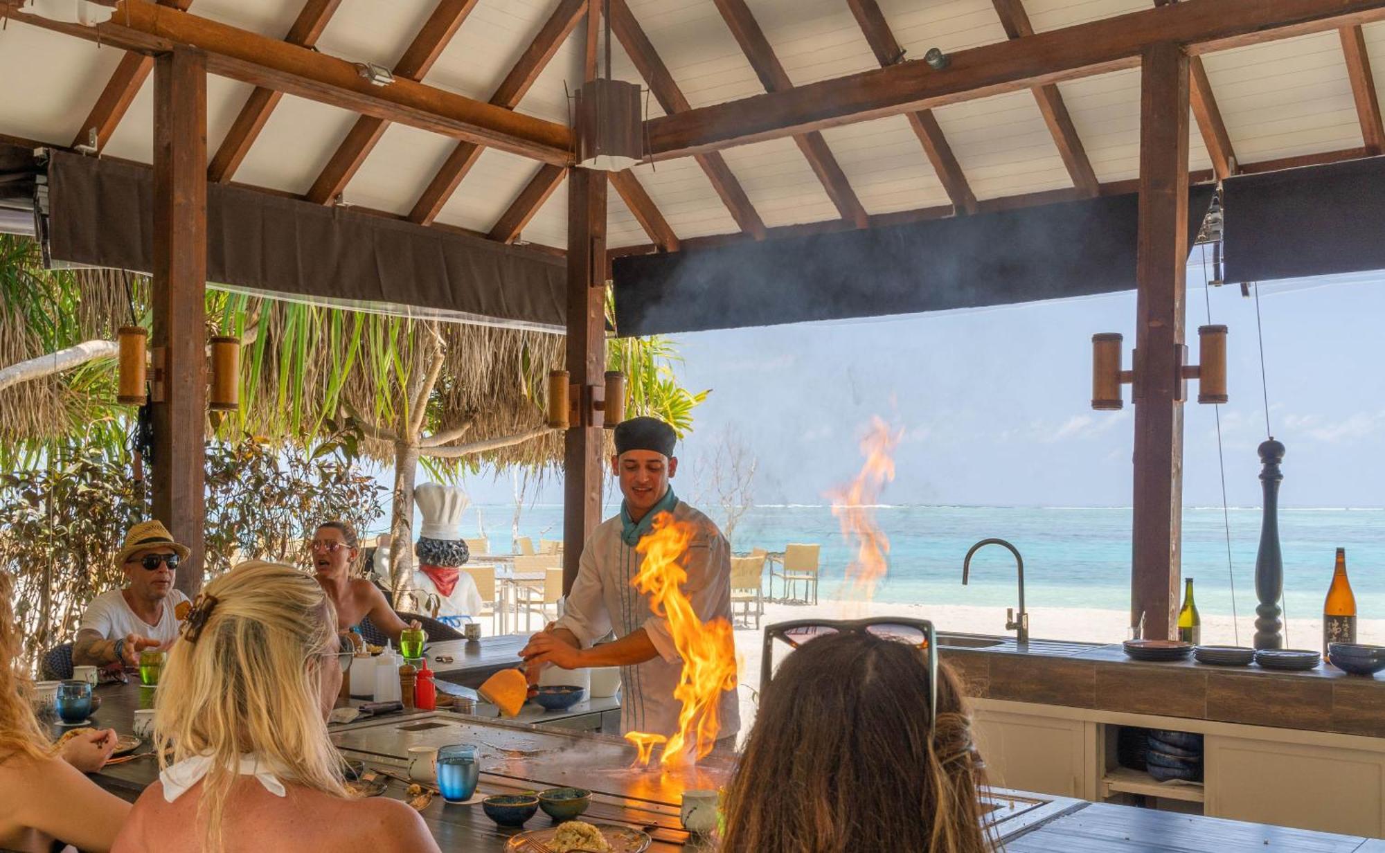 Отель Cocoon Maldives Kurendhoo Экстерьер фото
