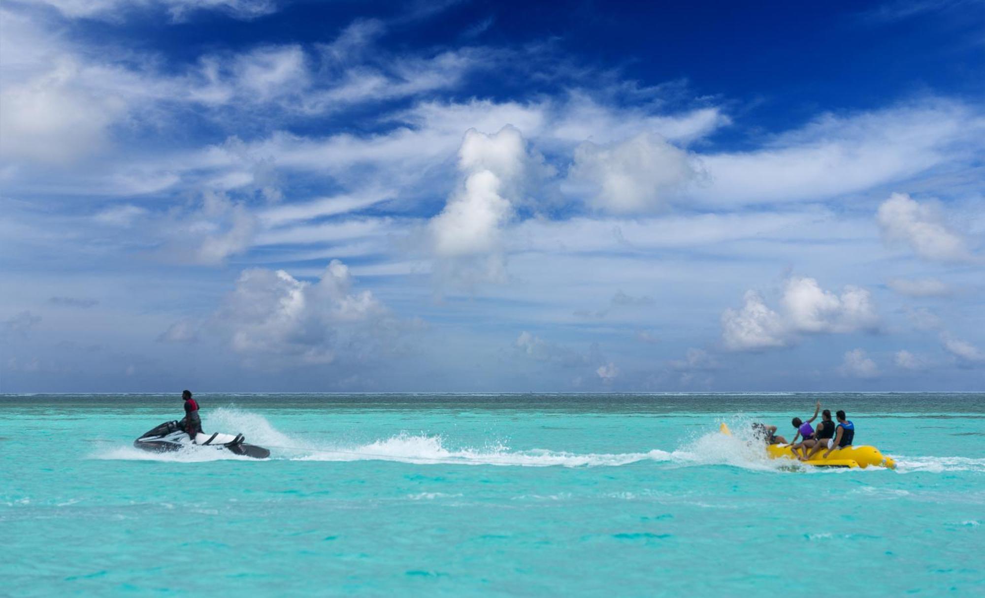 Отель Cocoon Maldives Kurendhoo Экстерьер фото