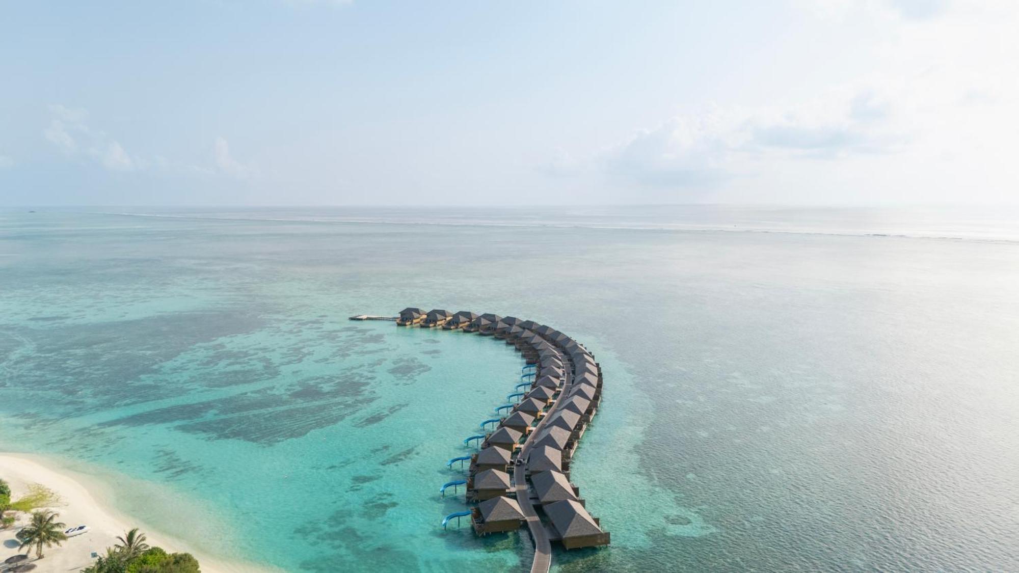 Отель Cocoon Maldives Kurendhoo Экстерьер фото